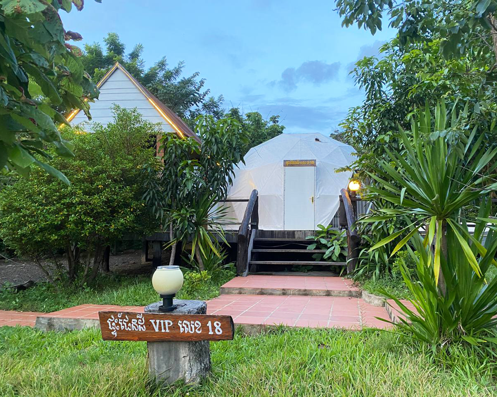 House, Earth​​ VIP ( Glamping )